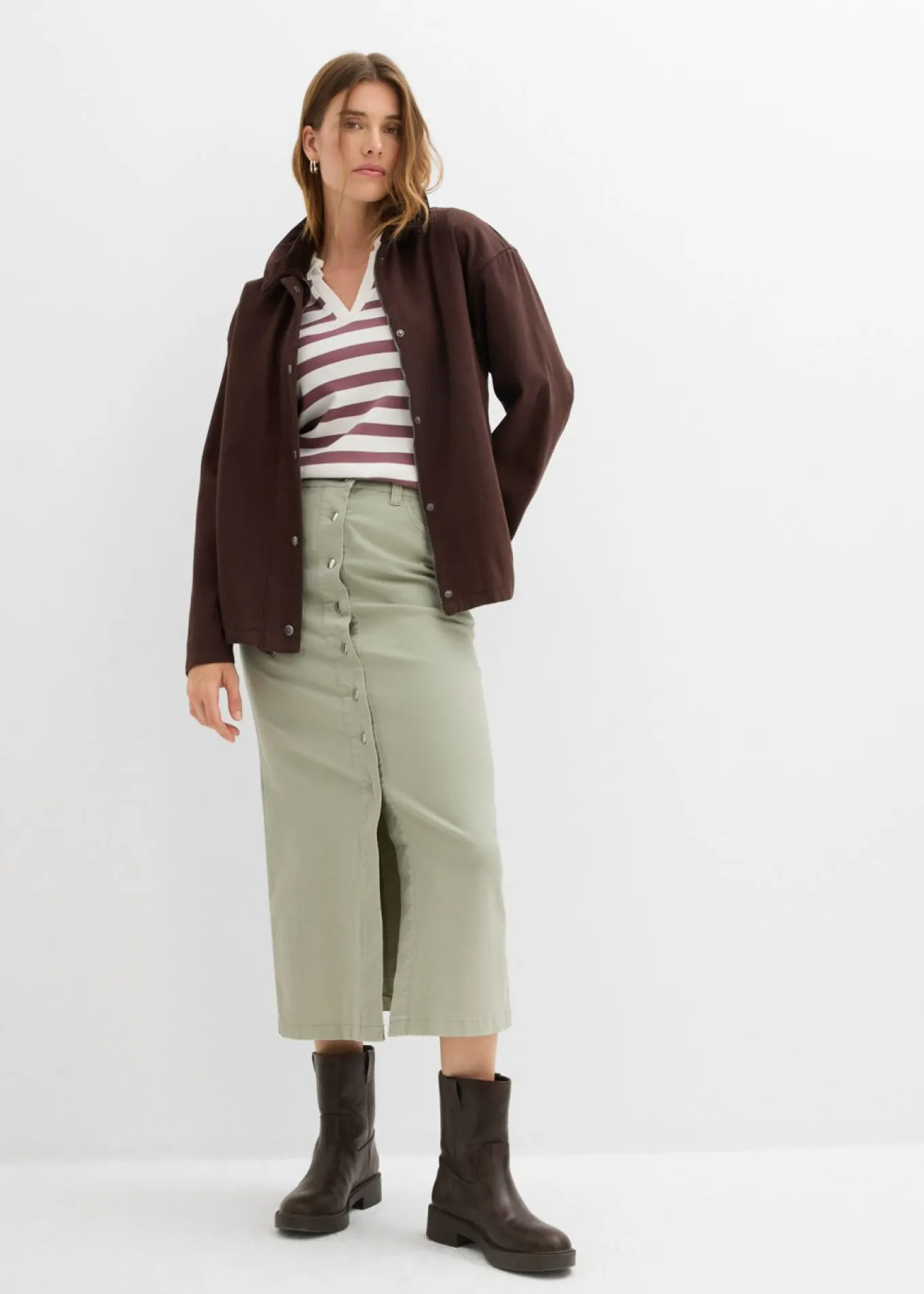 Falda midi de sarga