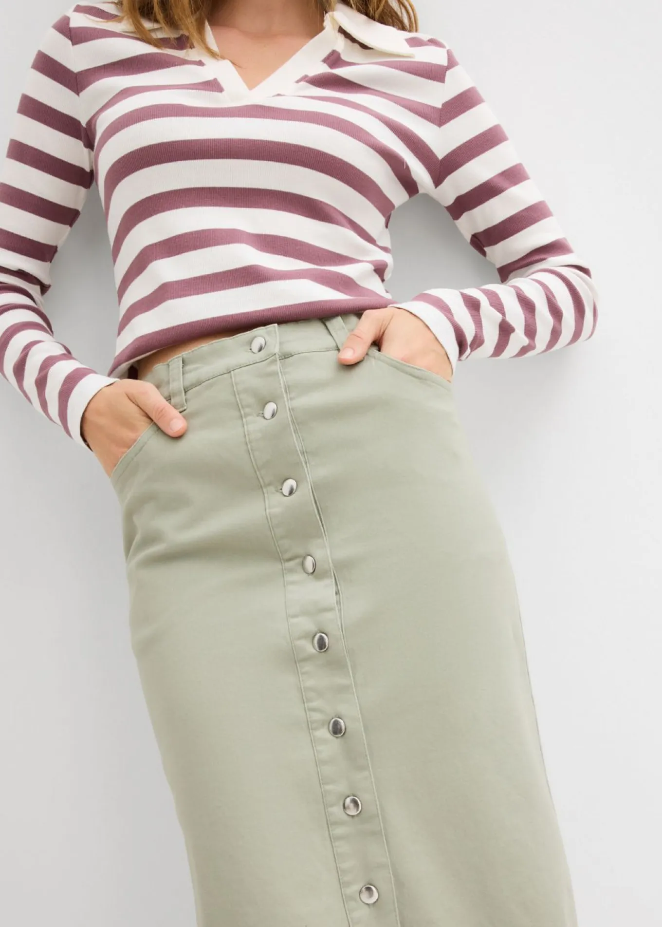 Falda midi de sarga