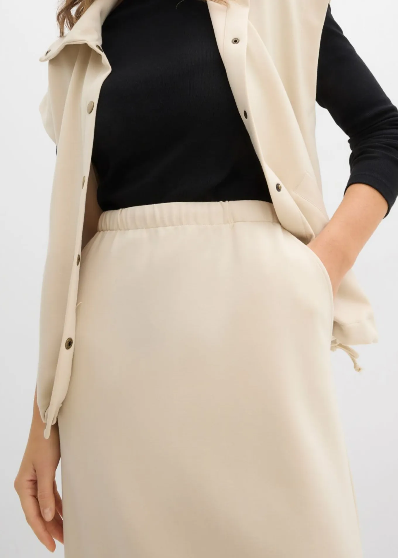Falda midi de suave neopreno