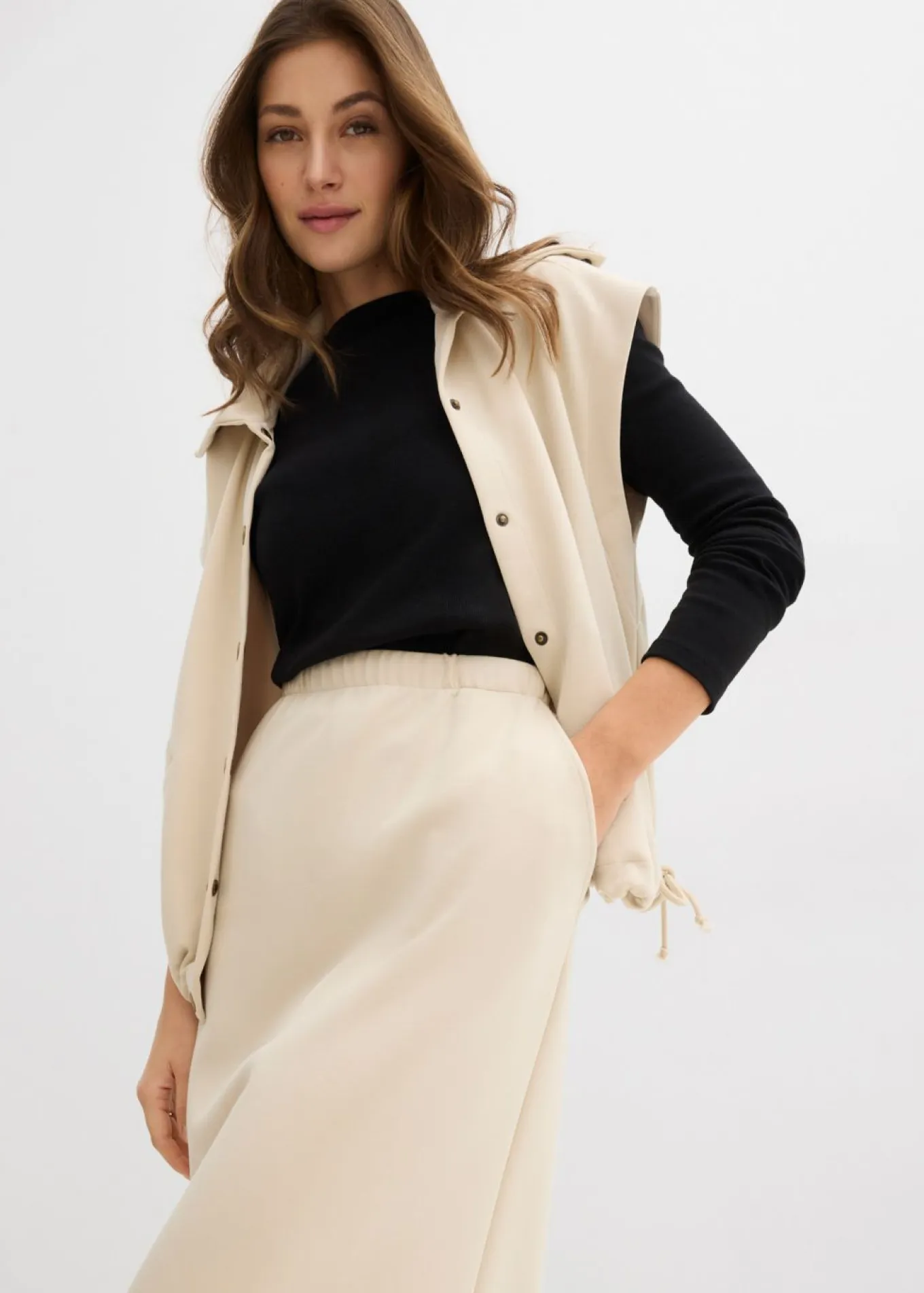 Falda midi de suave neopreno