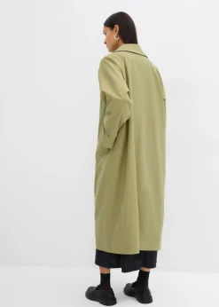 Gabardina con trabillas