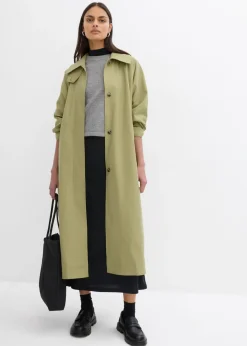 Gabardina con trabillas