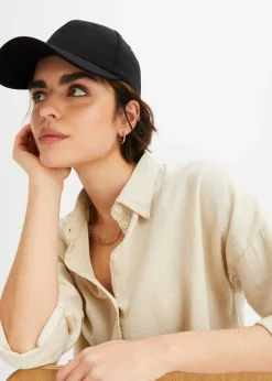 Gorra con bordado