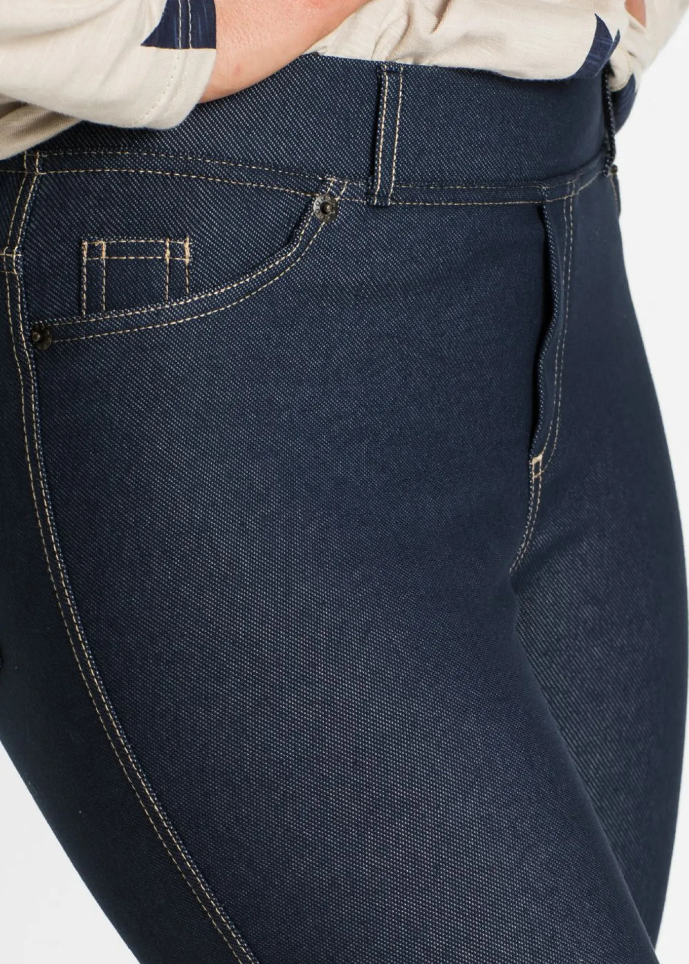 Jeggins con bajo vuelto