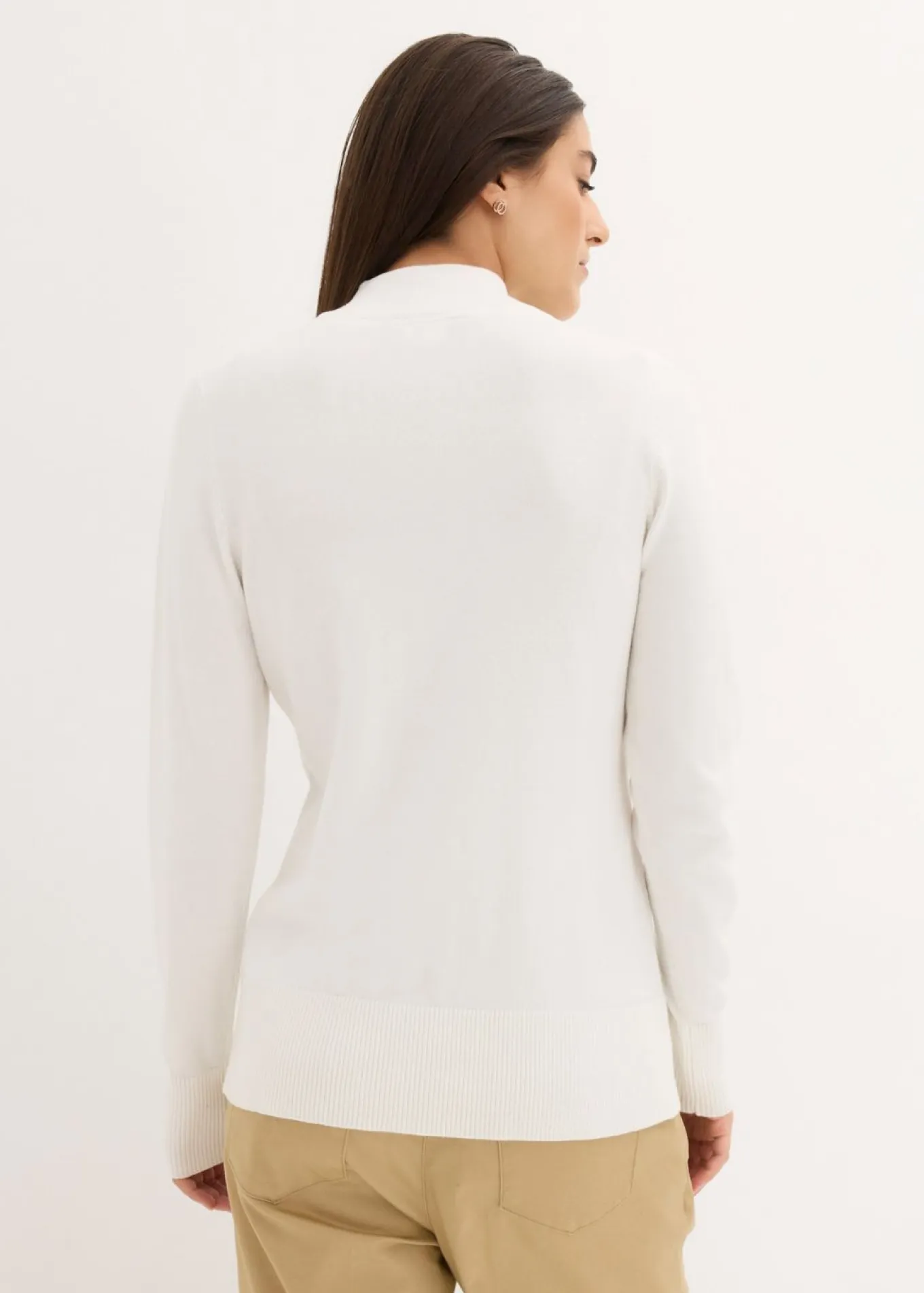 Jersey básico de punto fino con cuello alto y algodón reciclado
