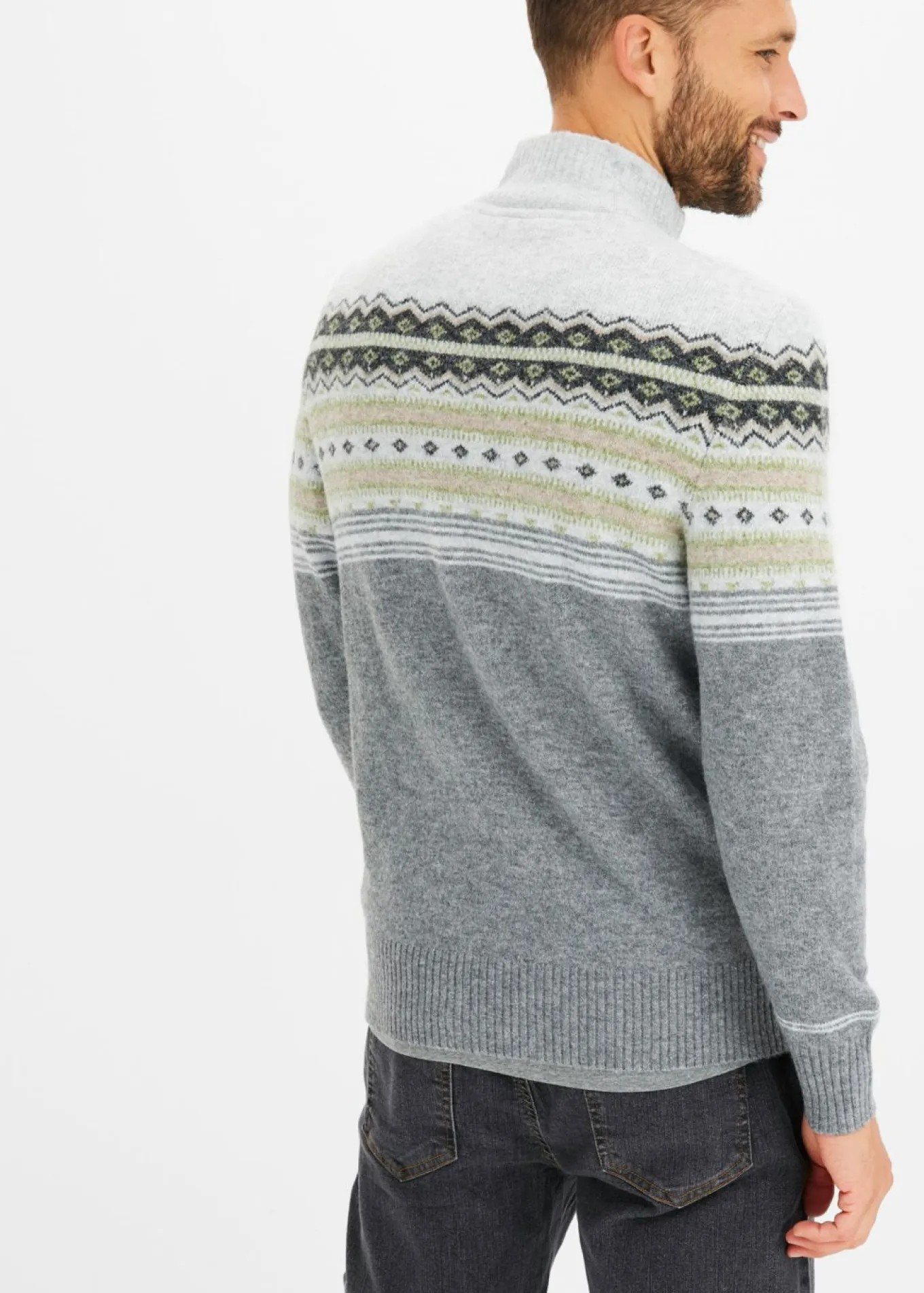 Jersey con patrón nórdico y cuello alto