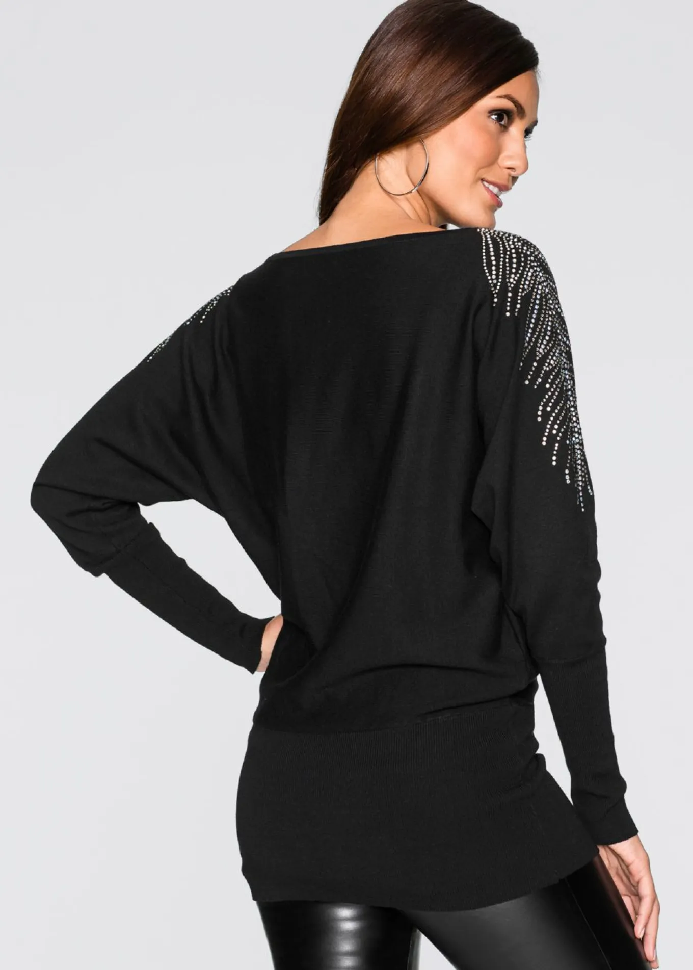 Jersey con strass en los hombros
