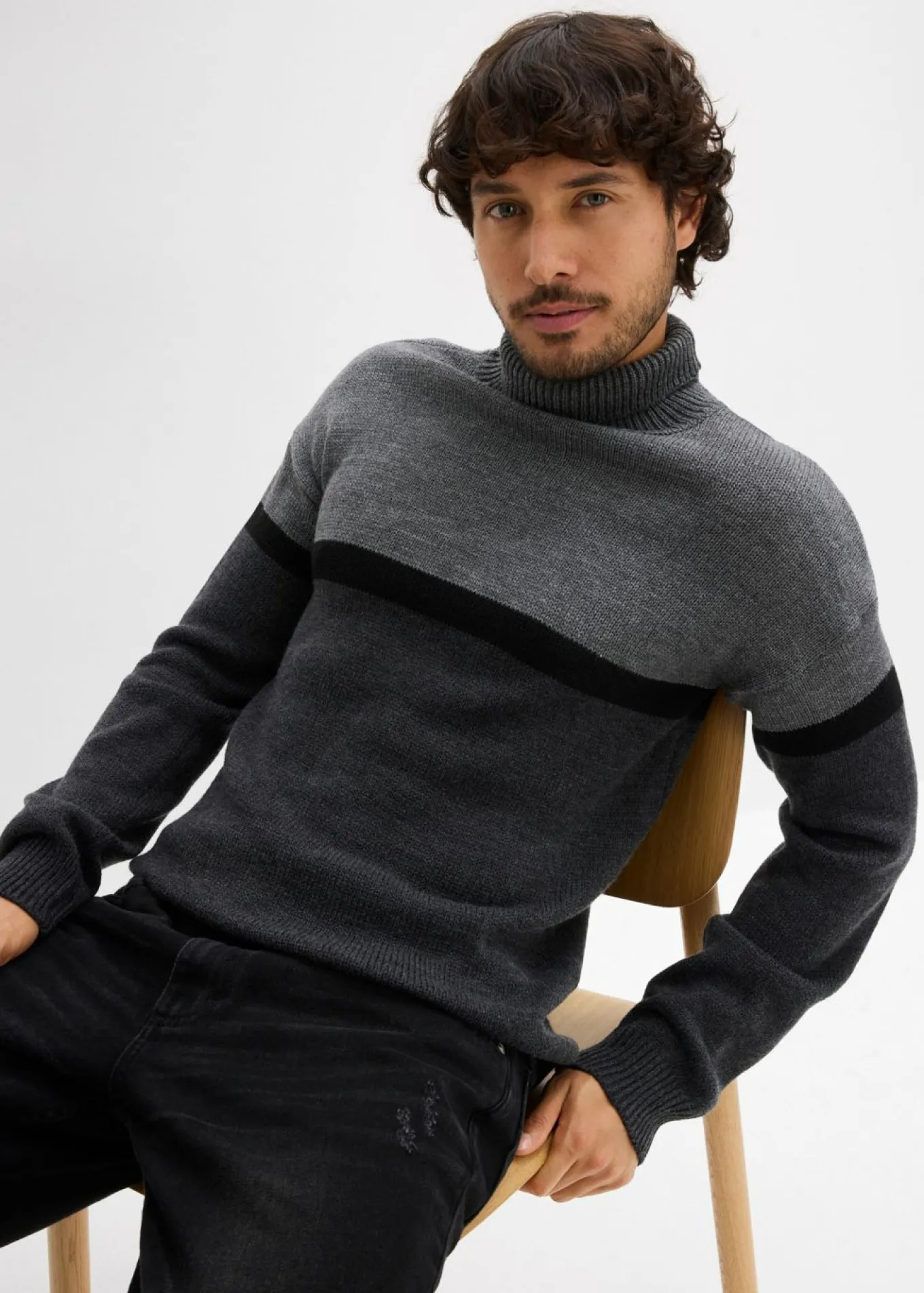 Jersey de cuello alto con diseño color block