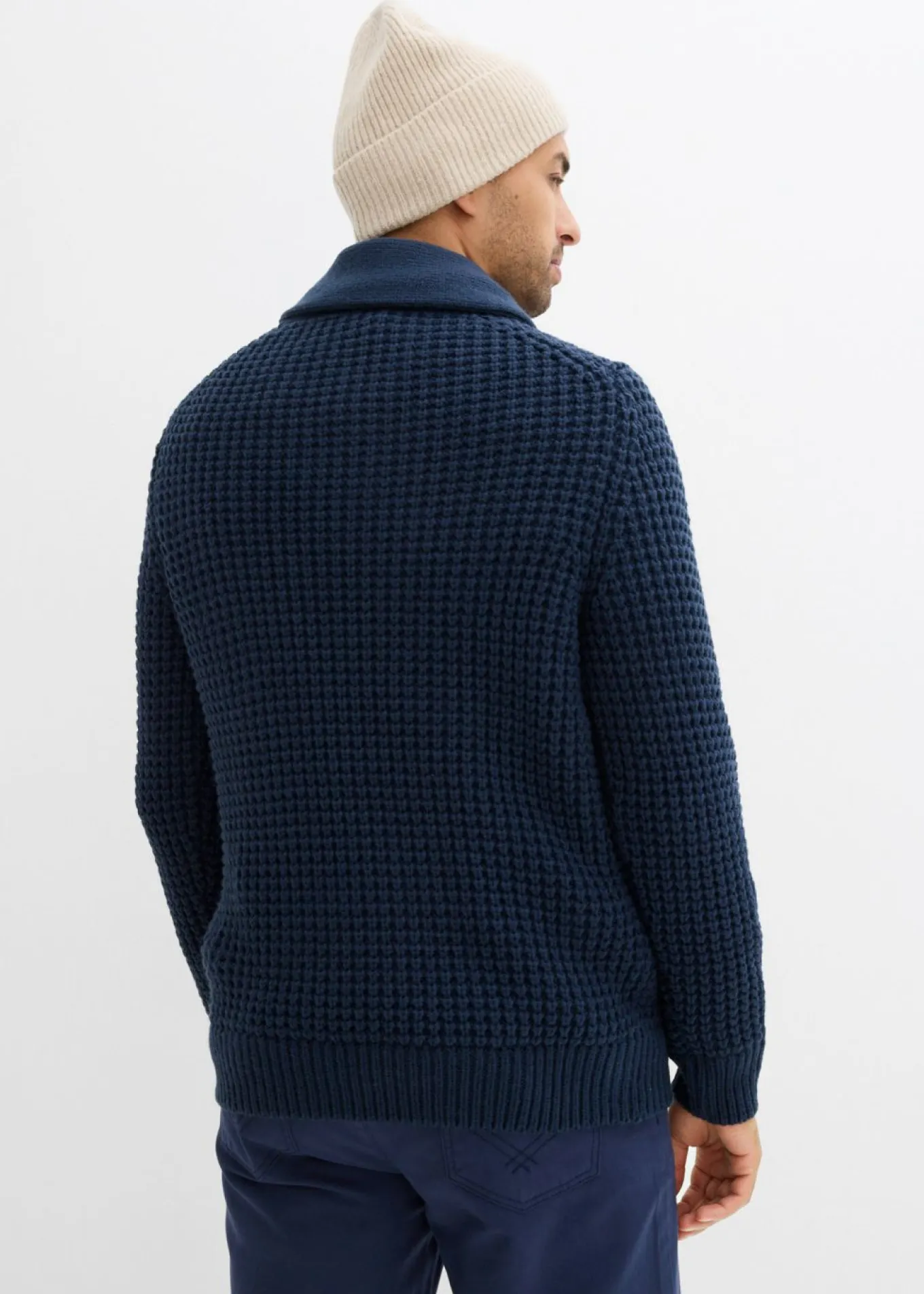 Jersey de cuello alto de punto grueso con estructura tipo barquillo
