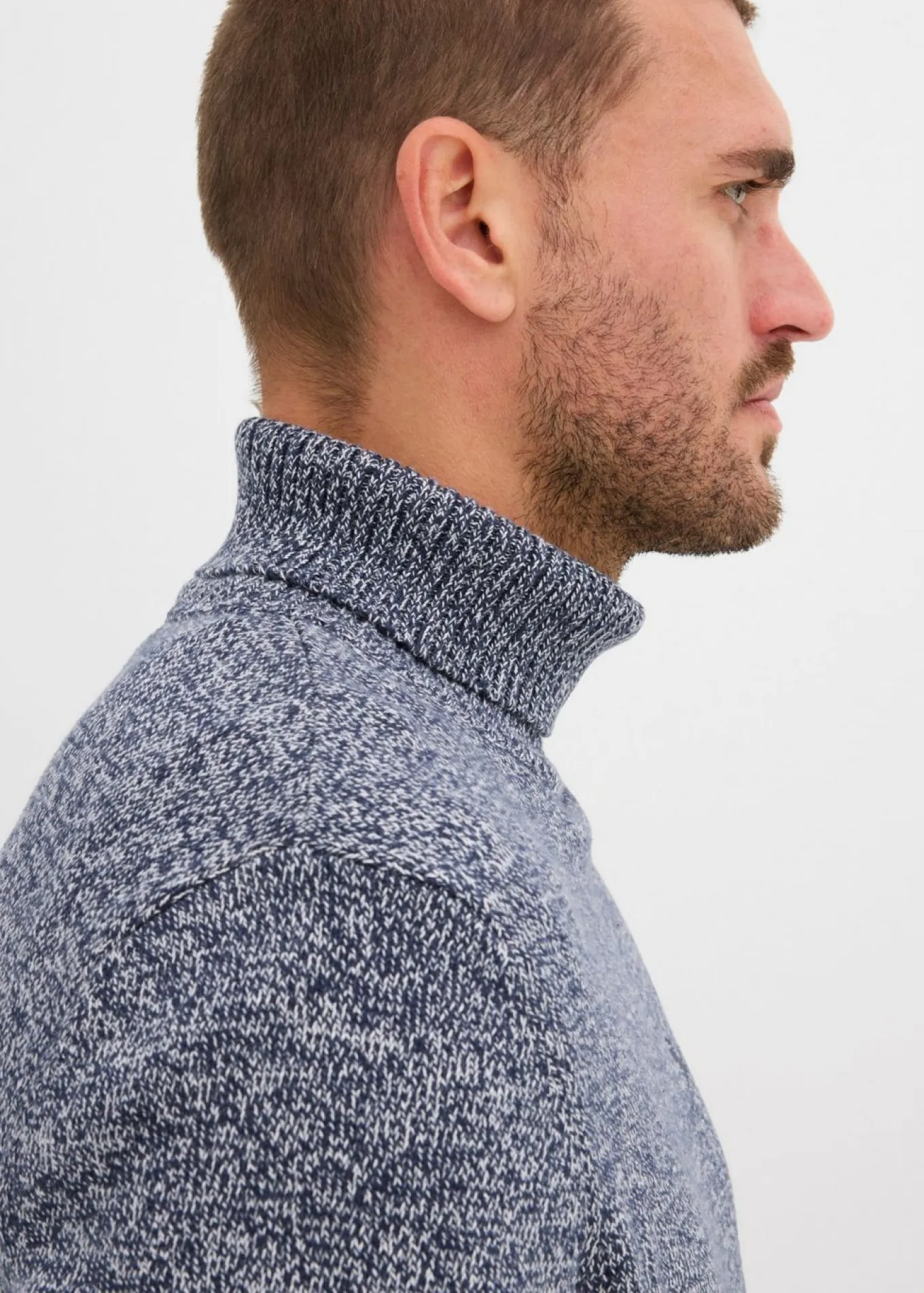 Jersey de cuello vuelto con algodón