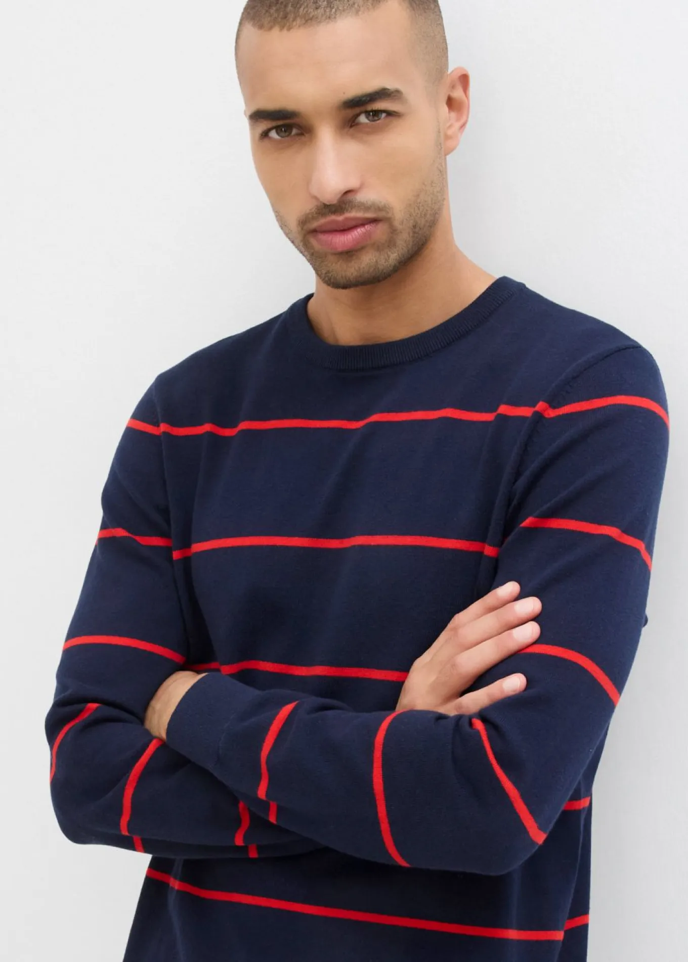 Jersey de punto fino con corte regular