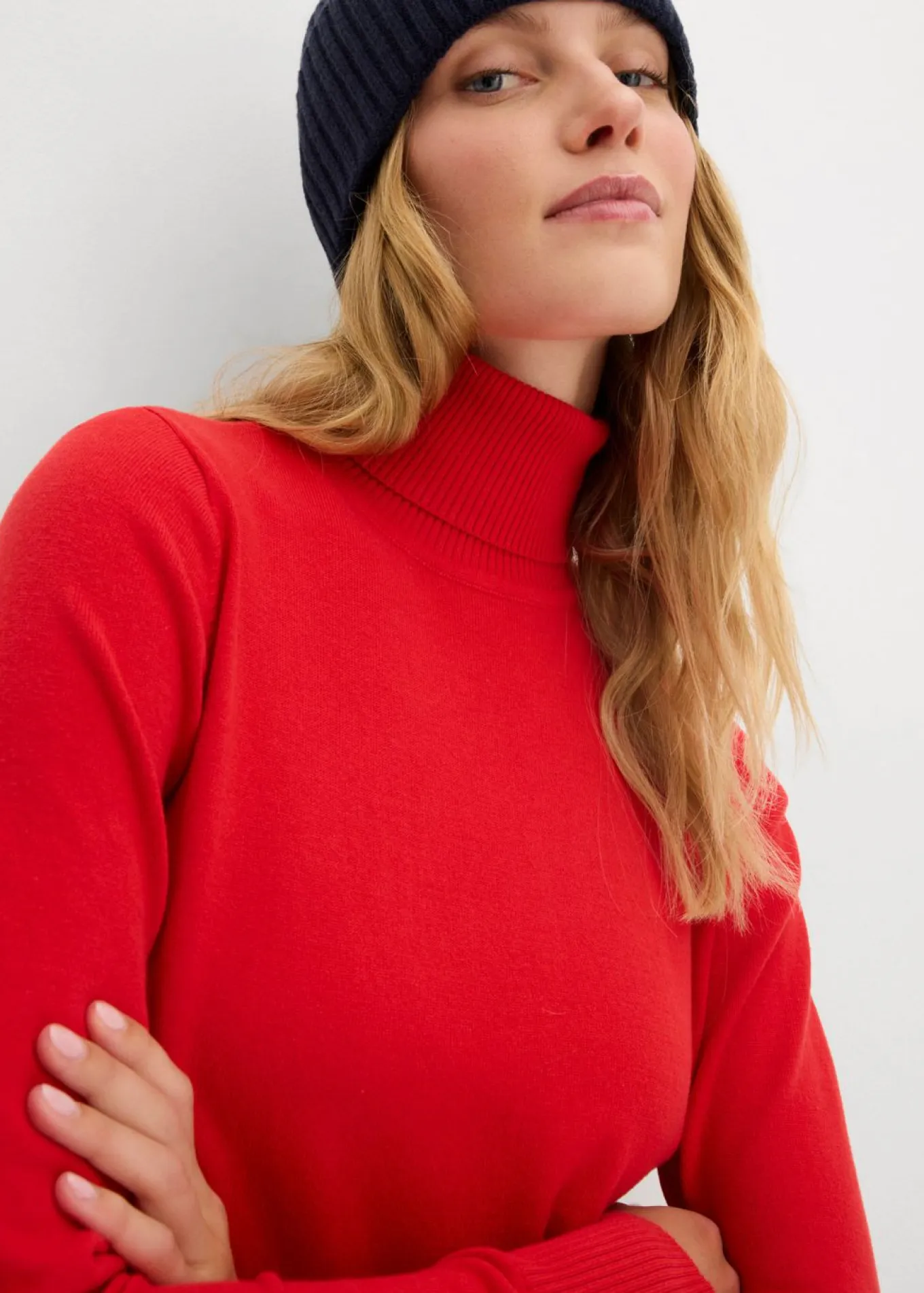 Jersey de punto fino con cuello alto