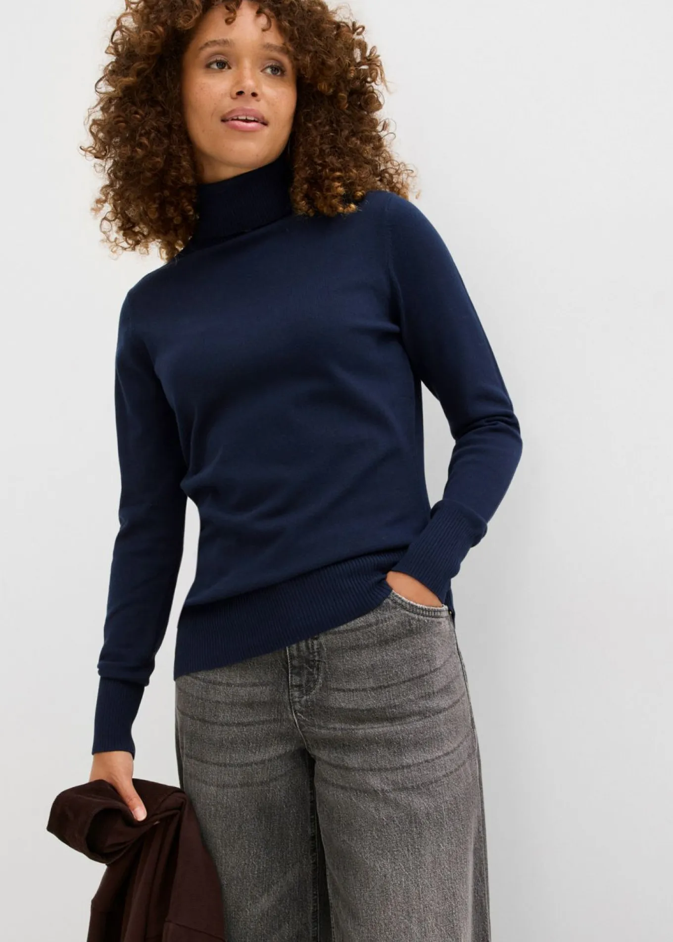 Jersey de punto fino con cuello alto