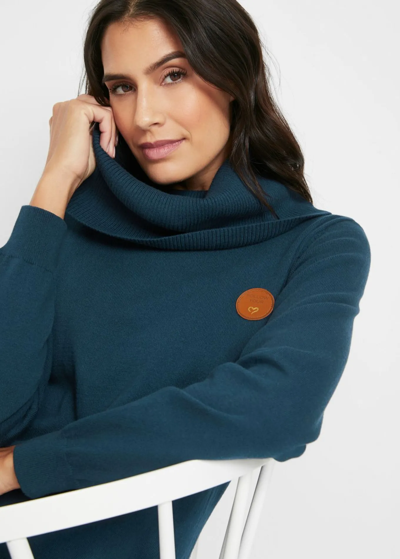 Jersey de punto fino con cuello ancho