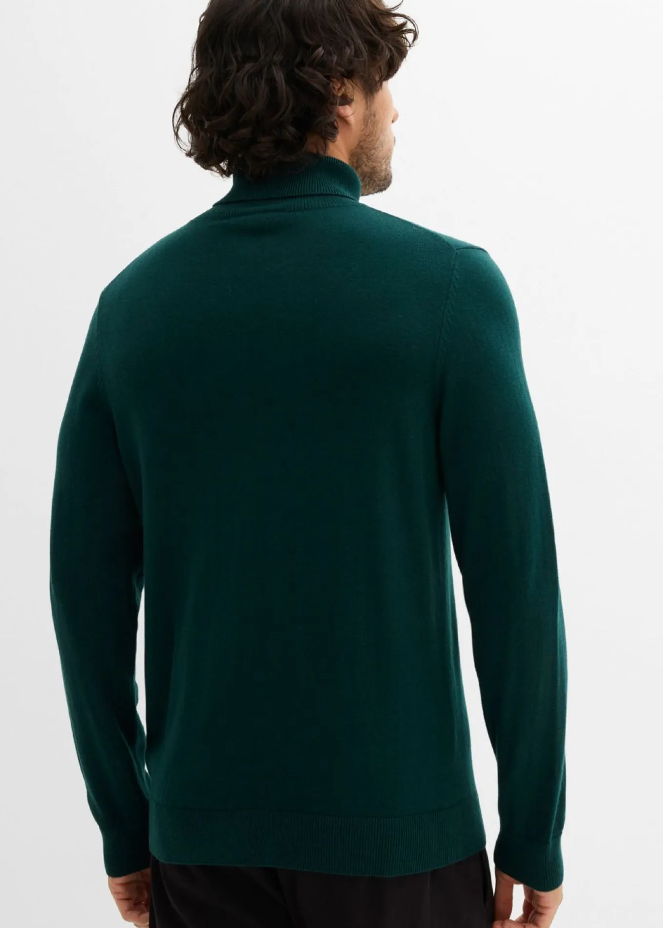 Jersey de punto fino con lana merina de calidad con cuello vuelto y corte ajustado