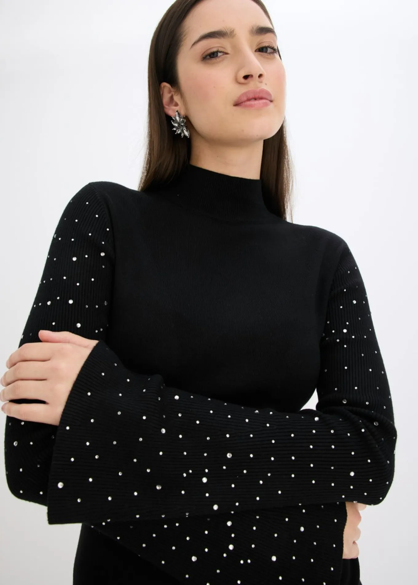 Jersey de punto fino con mangas acampanadas decoradas