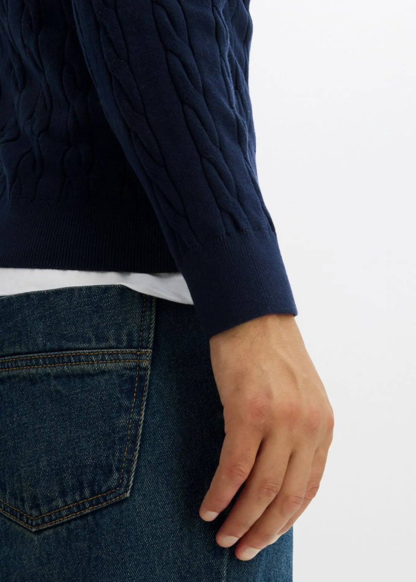 Jersey de punto fino con patrón trenzado de suave mezcla de algodón, slim fit