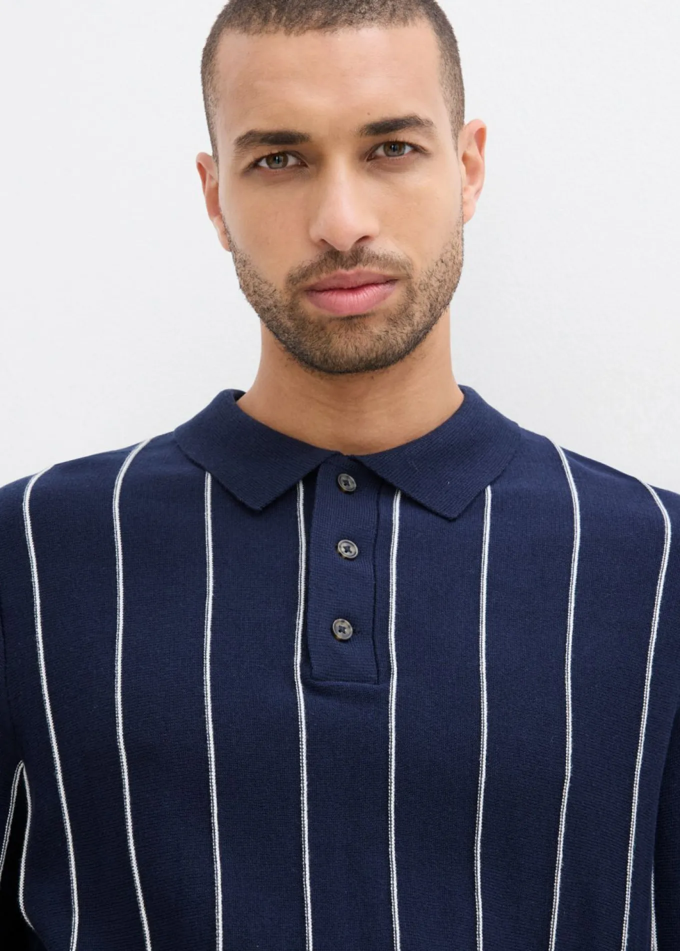 Jersey de punto fino con corte regular