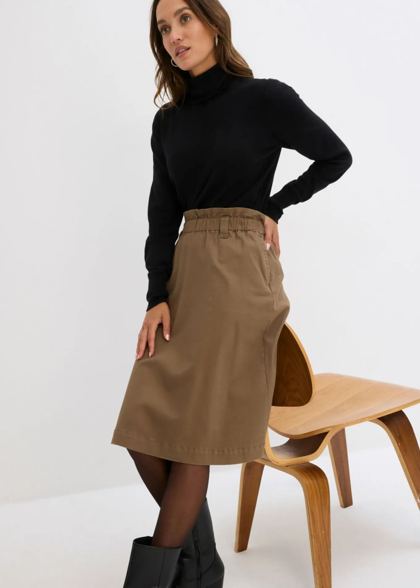 Jersey de punto fino con cuello alto