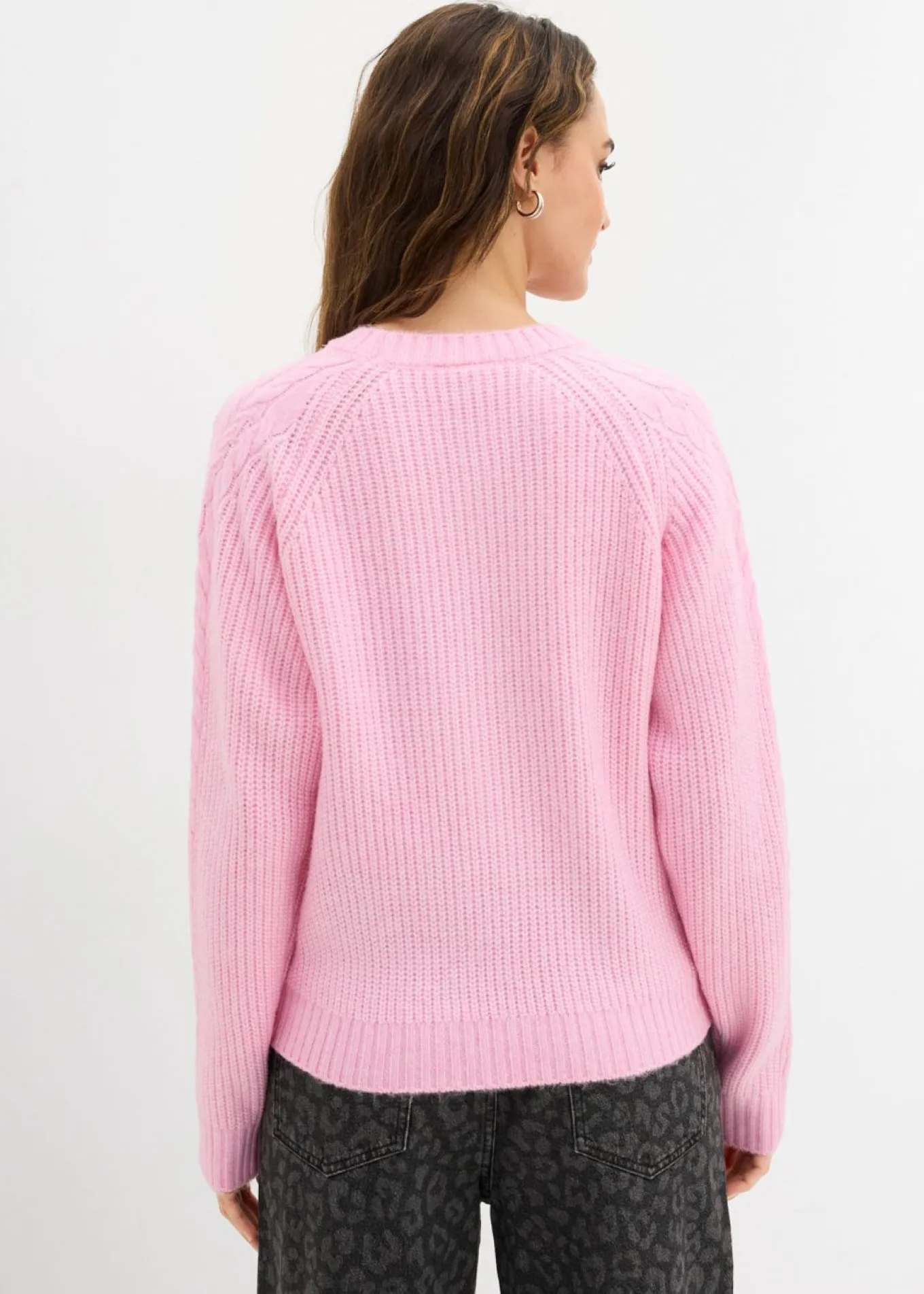 Jersey de punto grueso con patrón trenzado