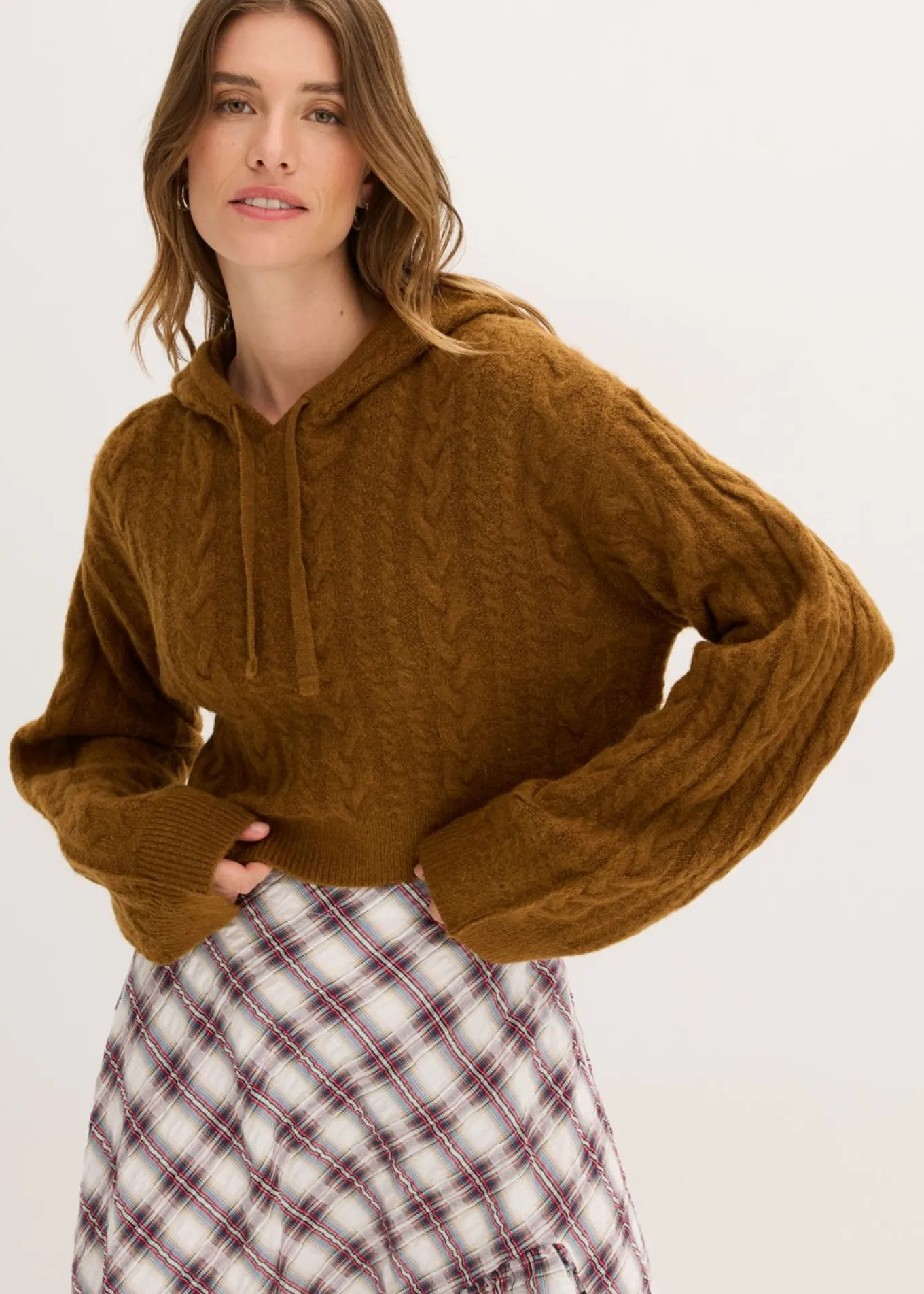 Jersey de punto grueso con capucha
