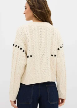 Jersey de punto grueso con patrón trenzado