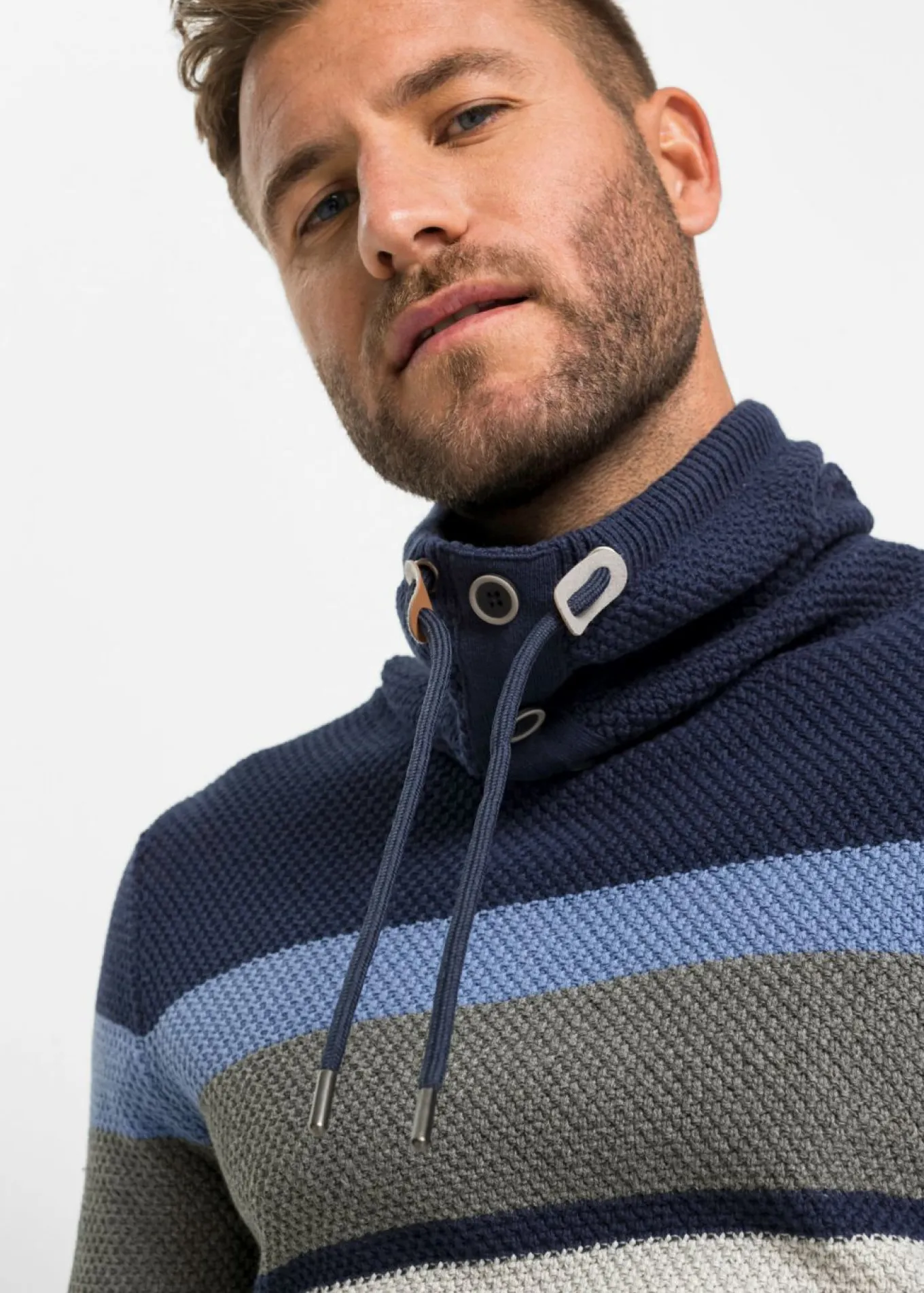 Jersey de punto grueso de algodón puro con cuello