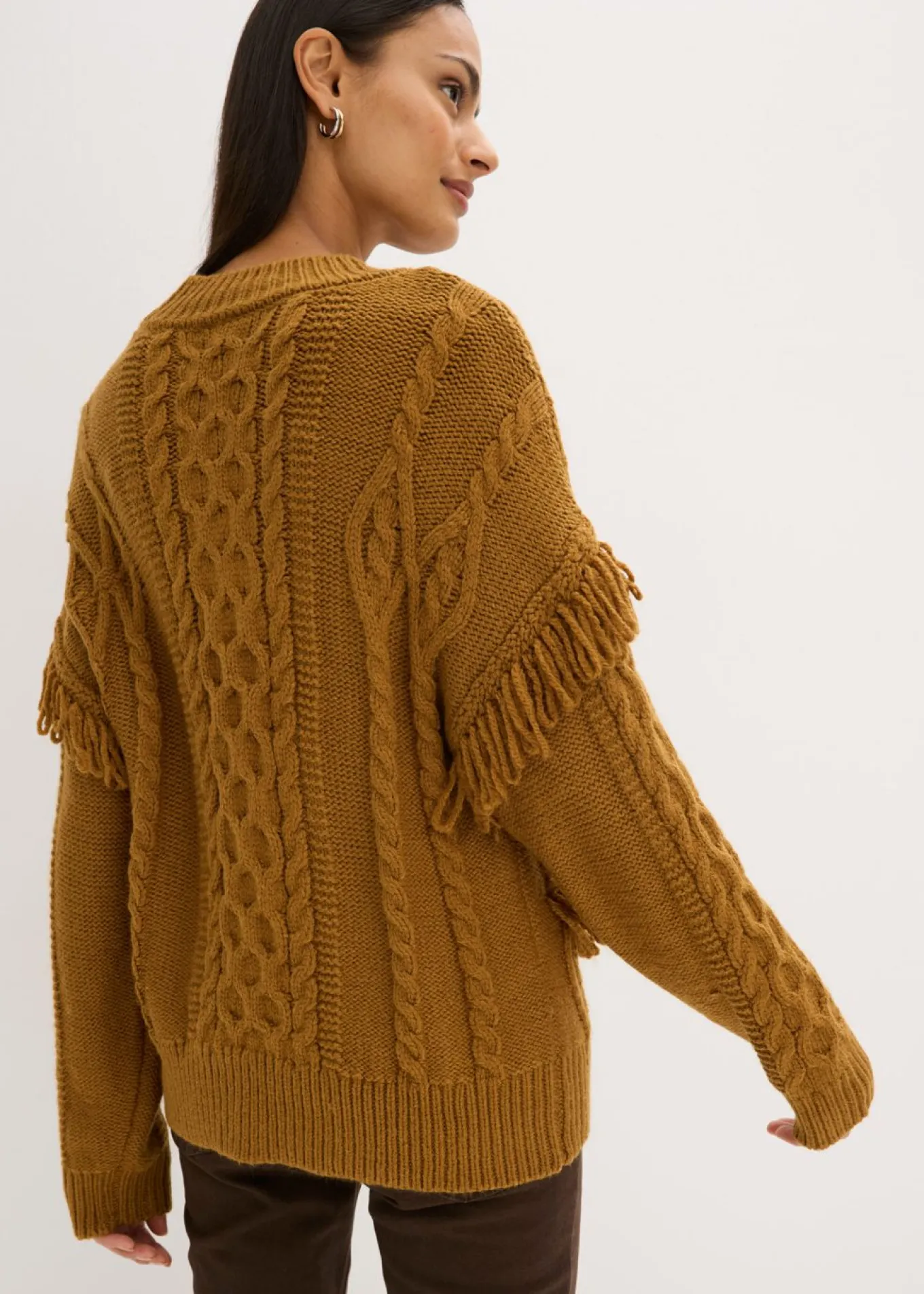 Jersey holgado con flecos