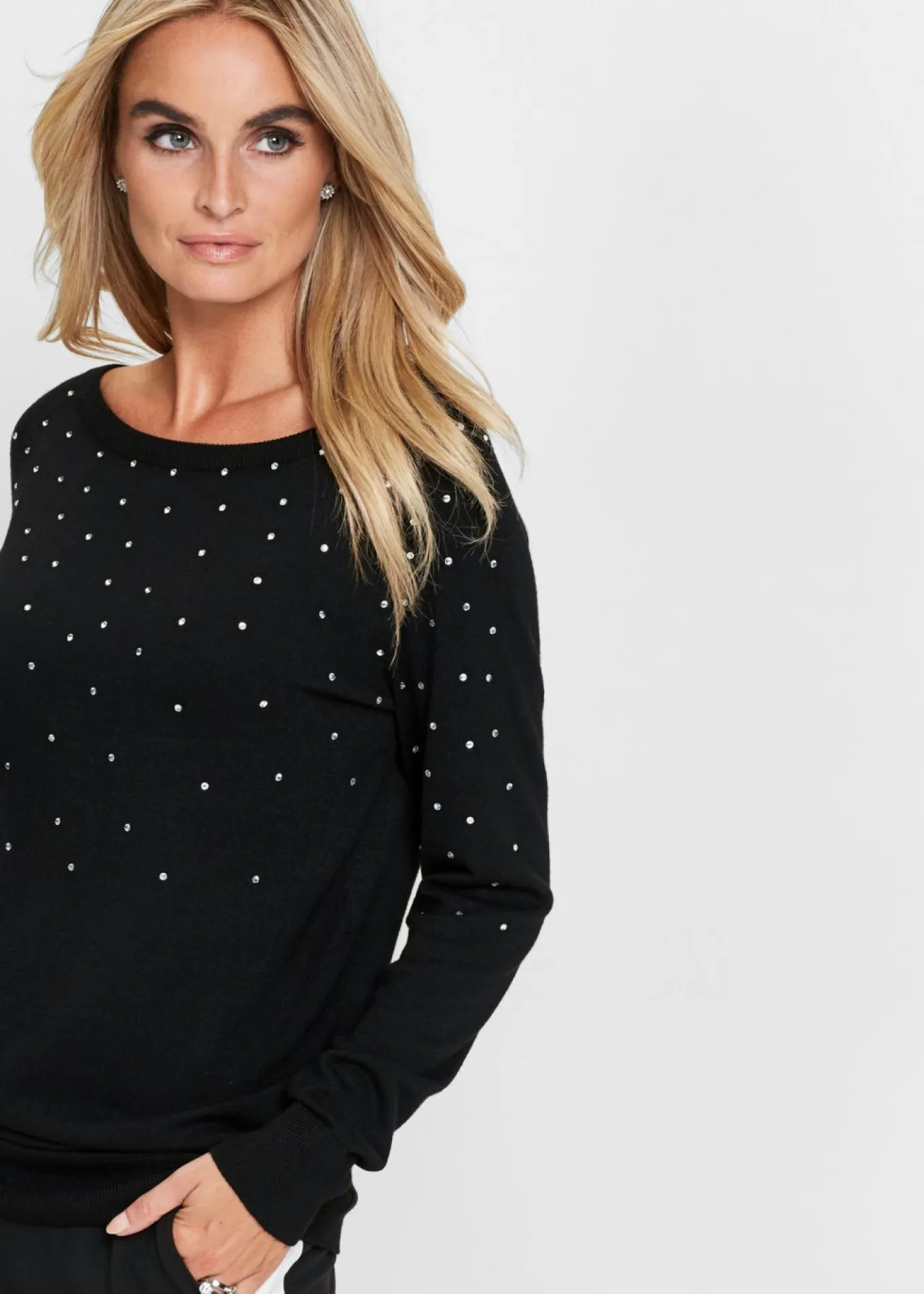 Jersey largo con piedras brillantes