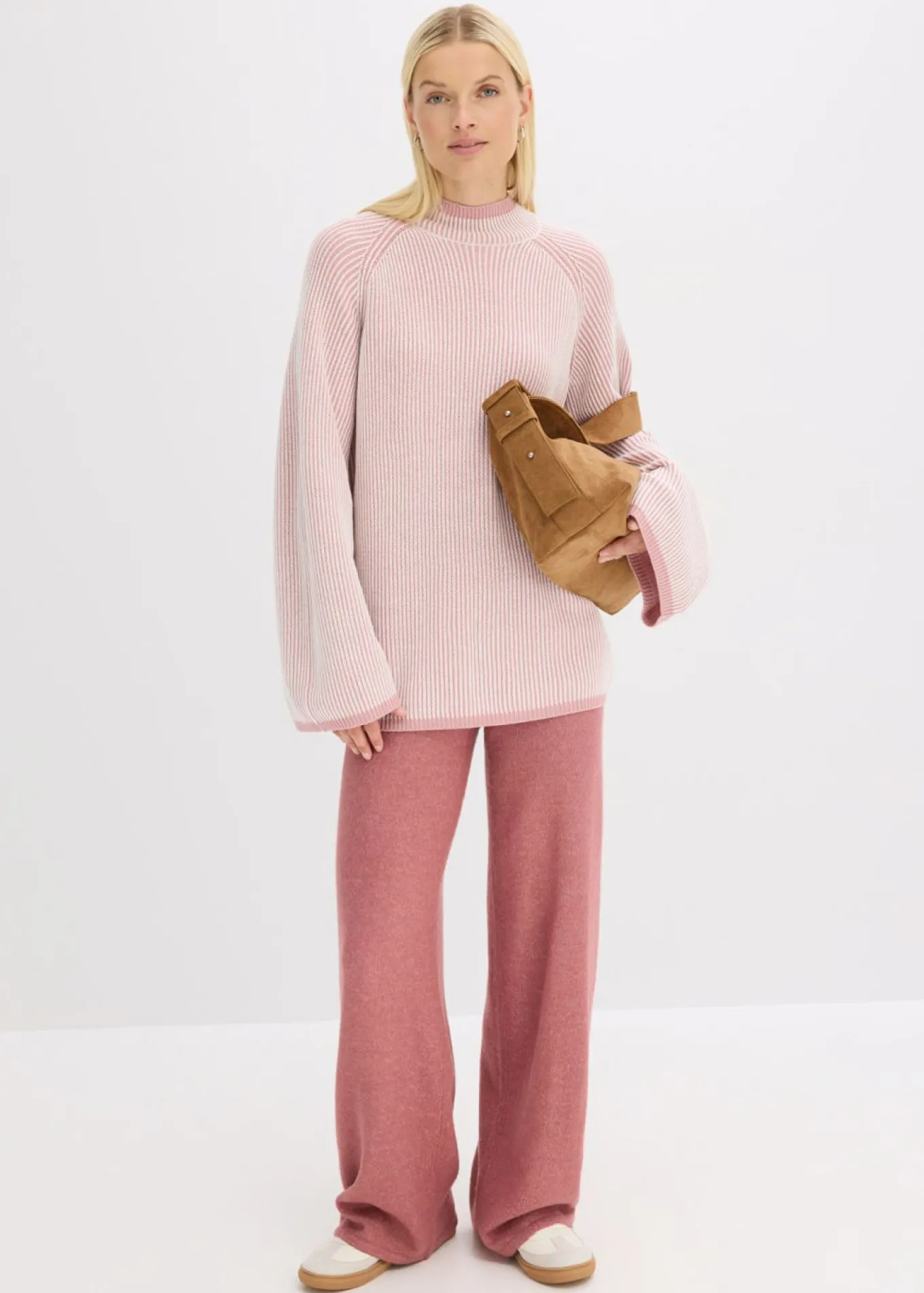 Jersey oversize con cuello alto