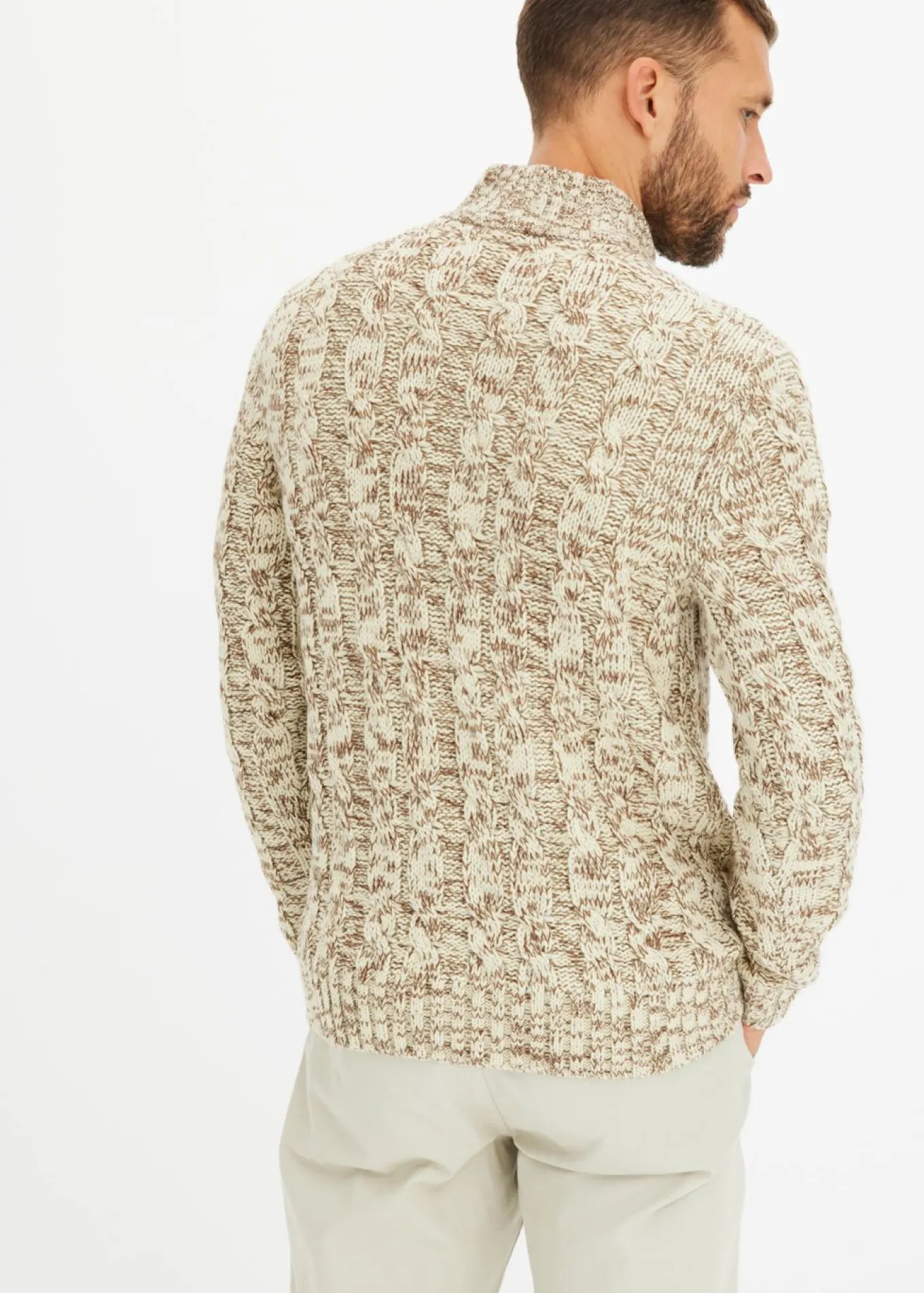 Jersey troyer jaspeado con patrón trenzado