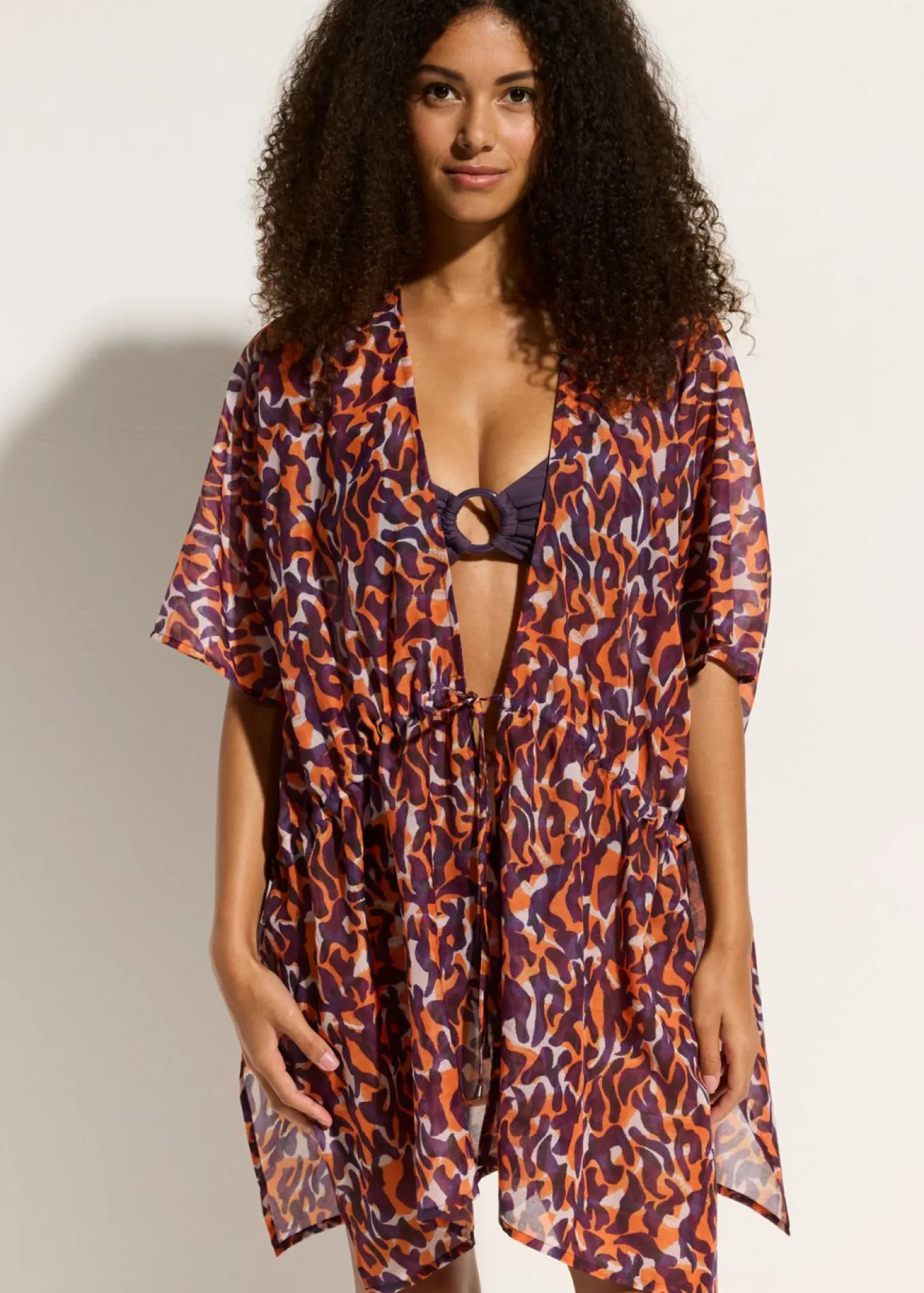 Kimono de playa con detalle de cordón
