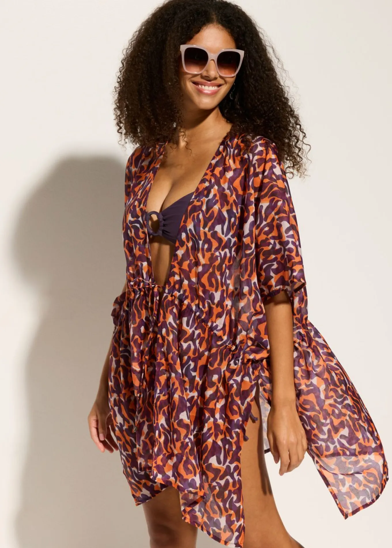 Kimono de playa con detalle de cordón