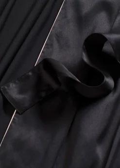 Kimono de satén con efecto brillante
