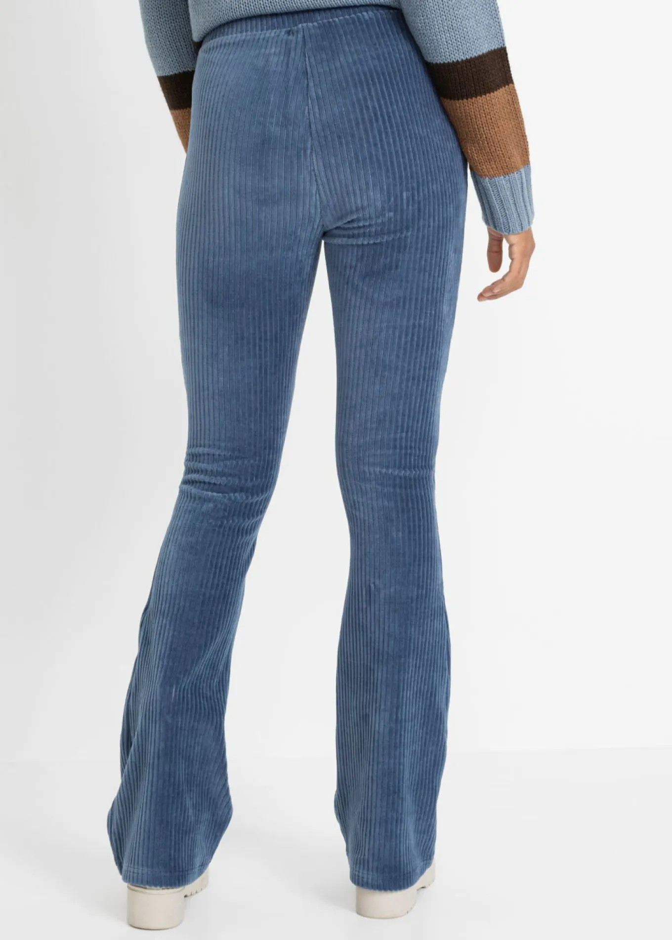 Leggings acampanados con aspecto de pana
