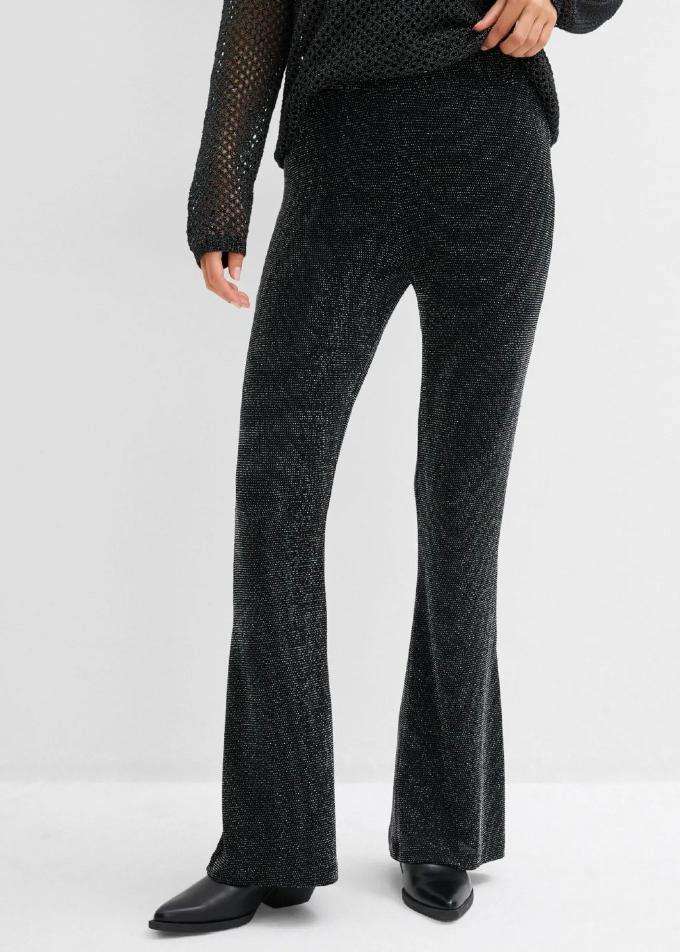 Leggings acampanados con purpurina