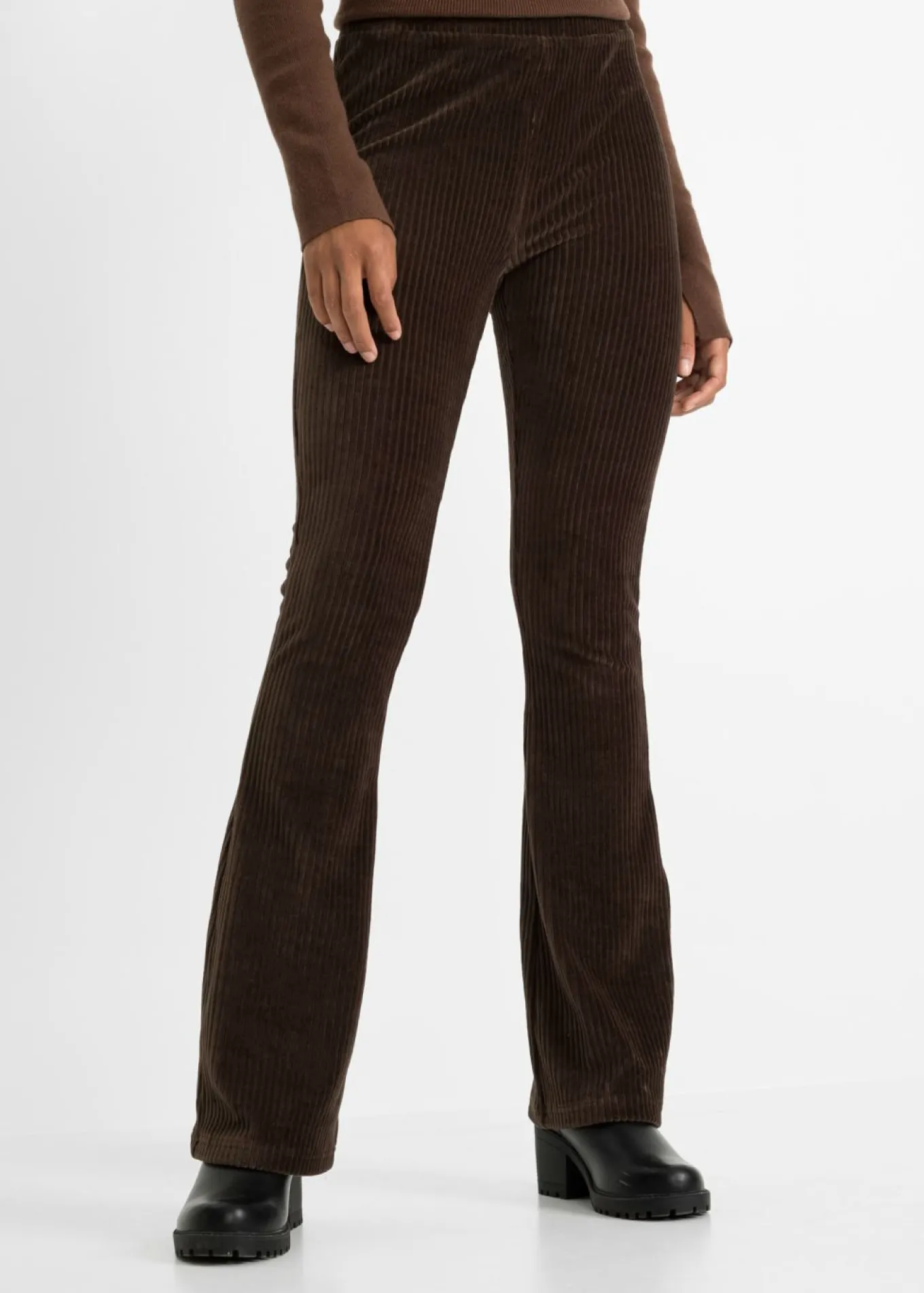 Leggings acampanados con aspecto de pana