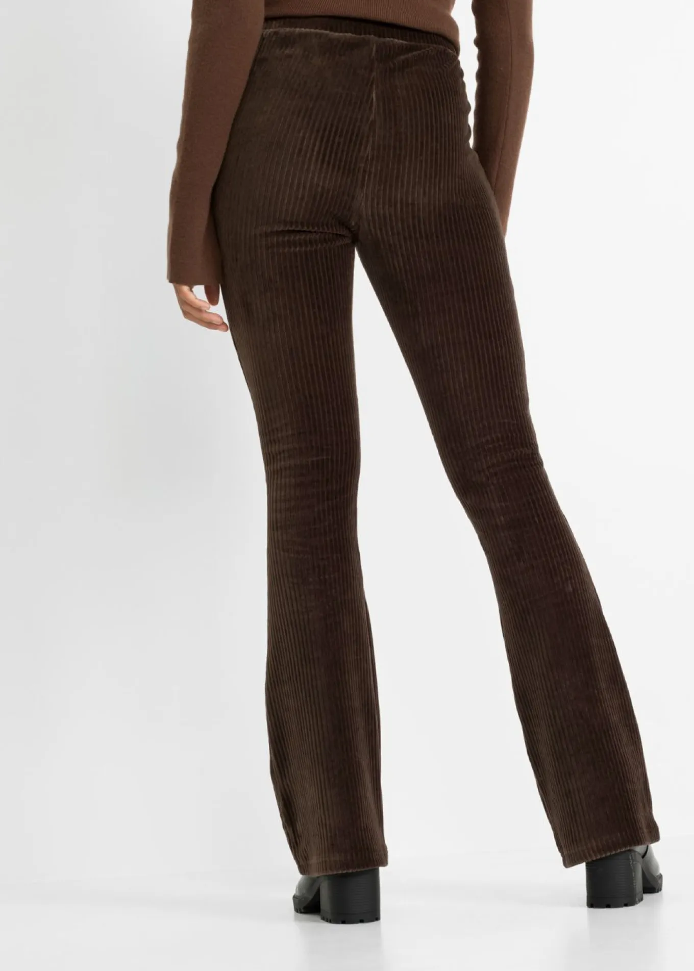 Leggings acampanados con aspecto de pana