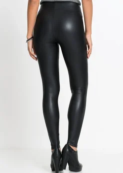 Leggings de piel sintética con revestimiento