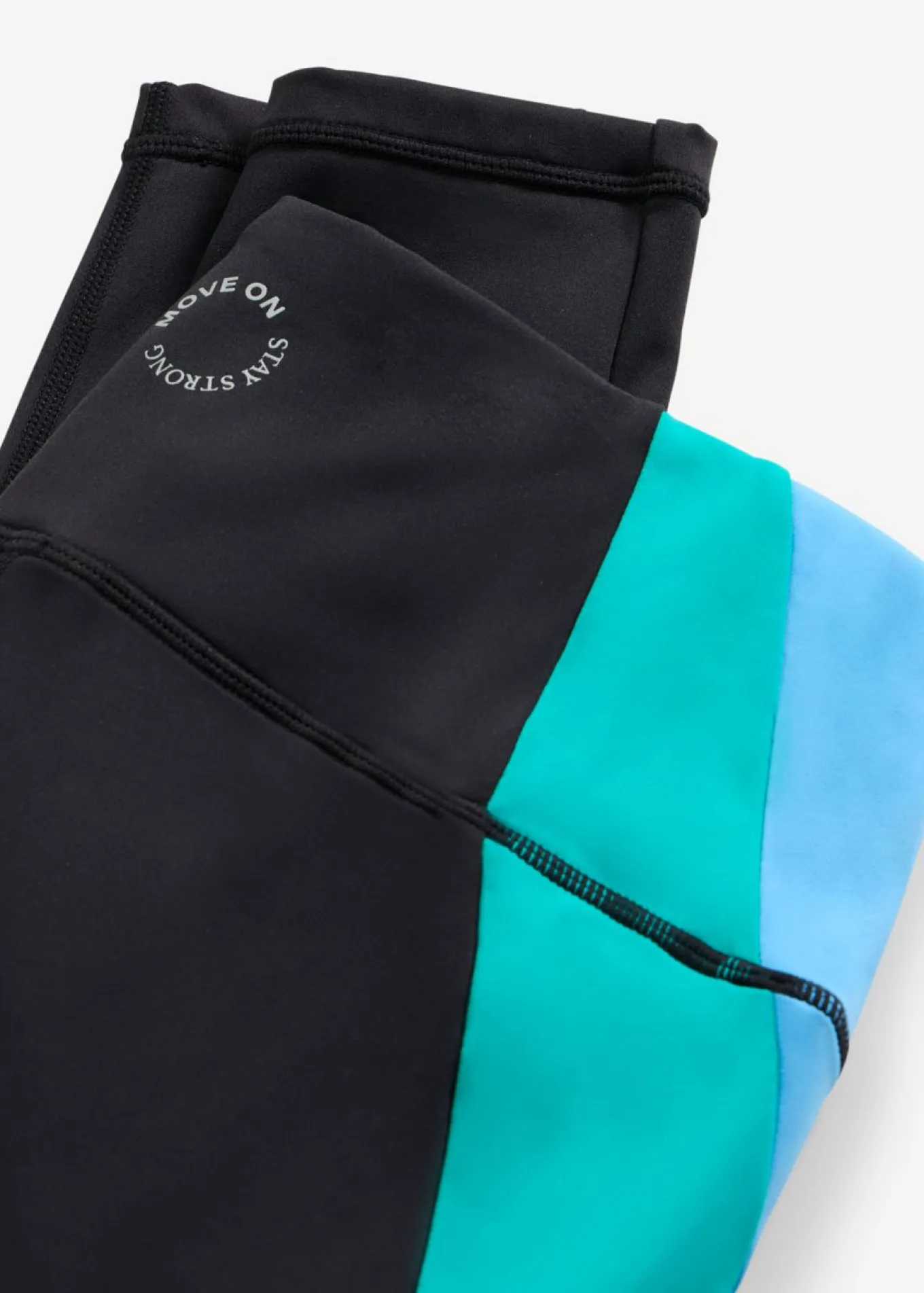 Leggings deportivos cómodos de material de secado rápido en colores en contraste