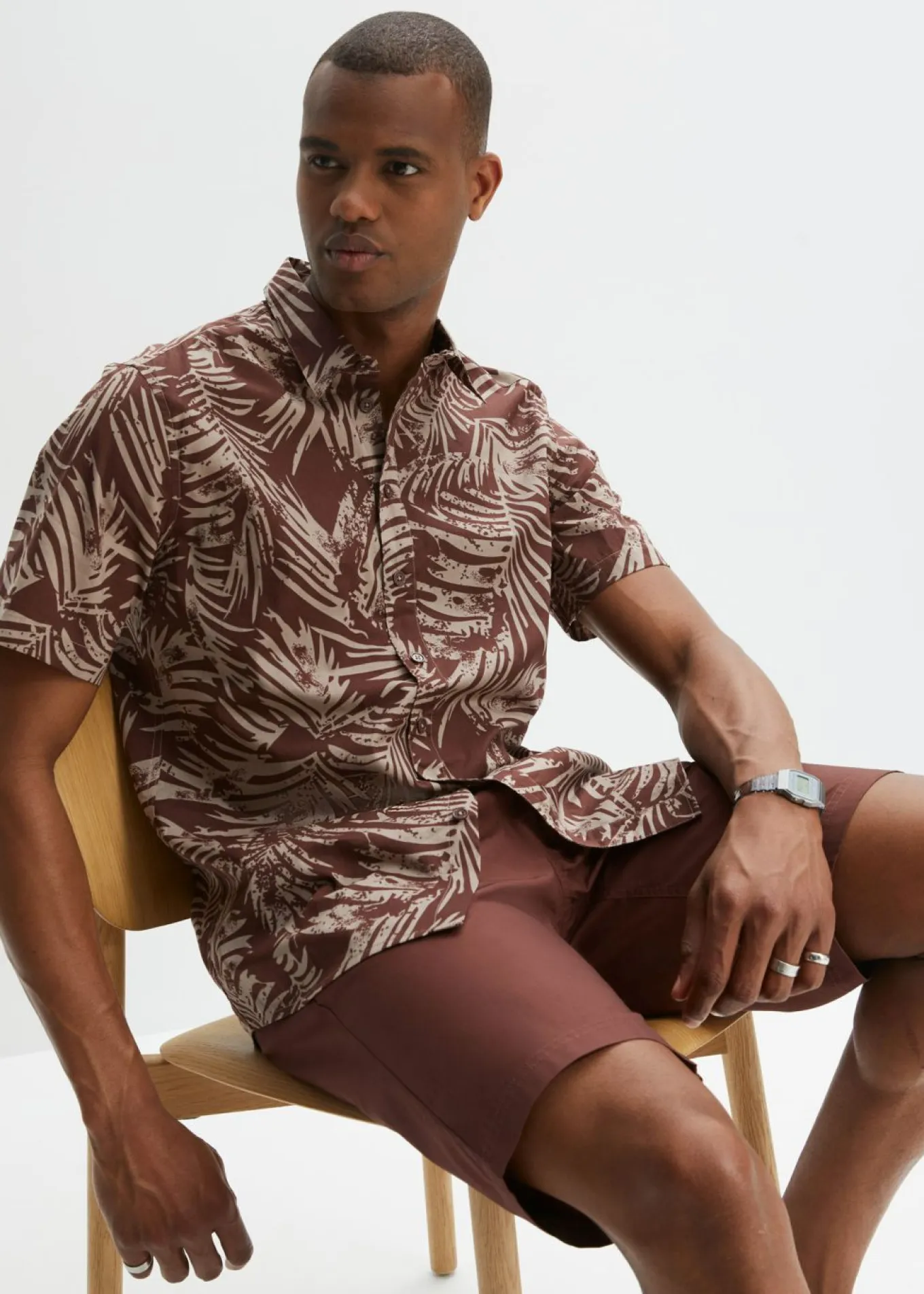 Ligera camisa de manga corta