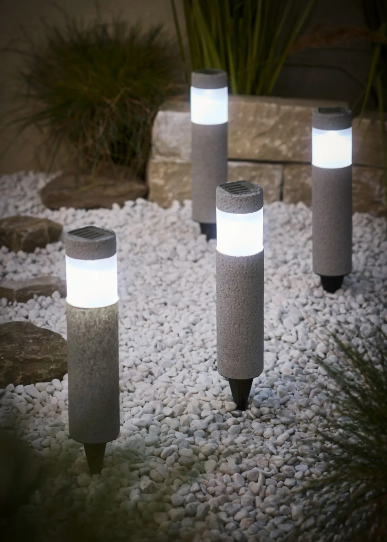 Lámpara decorativa solar para iluminación de caminos (4 unidades)