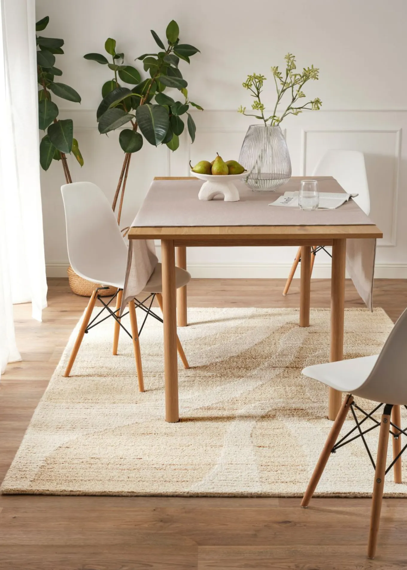 Mantel con contenido de lino