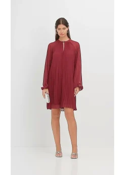 Minivestido de gasa fina con plisado