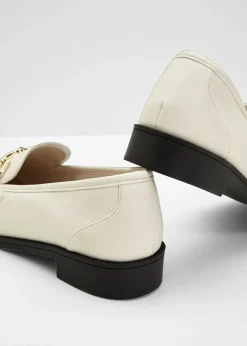 Mocasines con hebilla