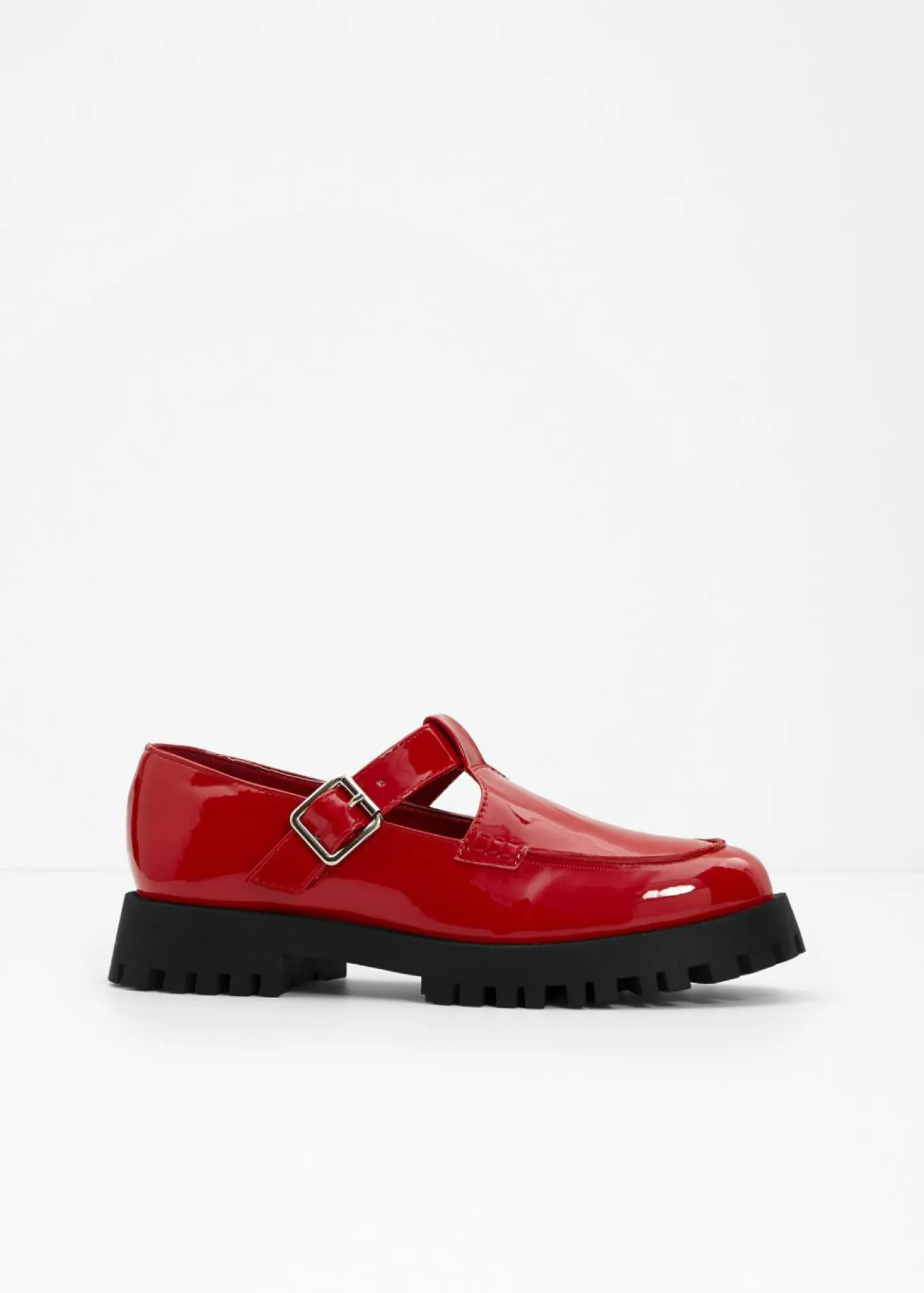 Mocasín chunky con aberturas