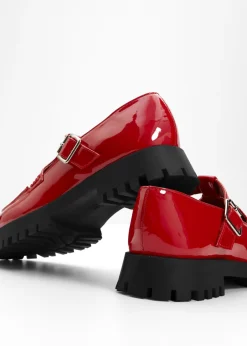 Mocasín chunky con aberturas