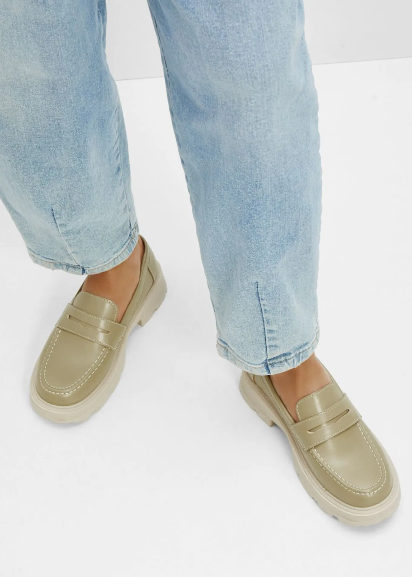 Mocasín chunky con suela ligera