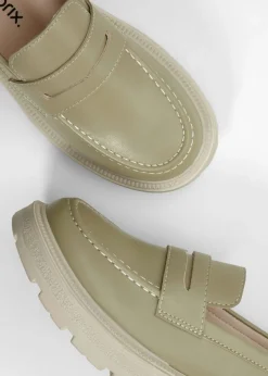 Mocasín chunky con suela ligera