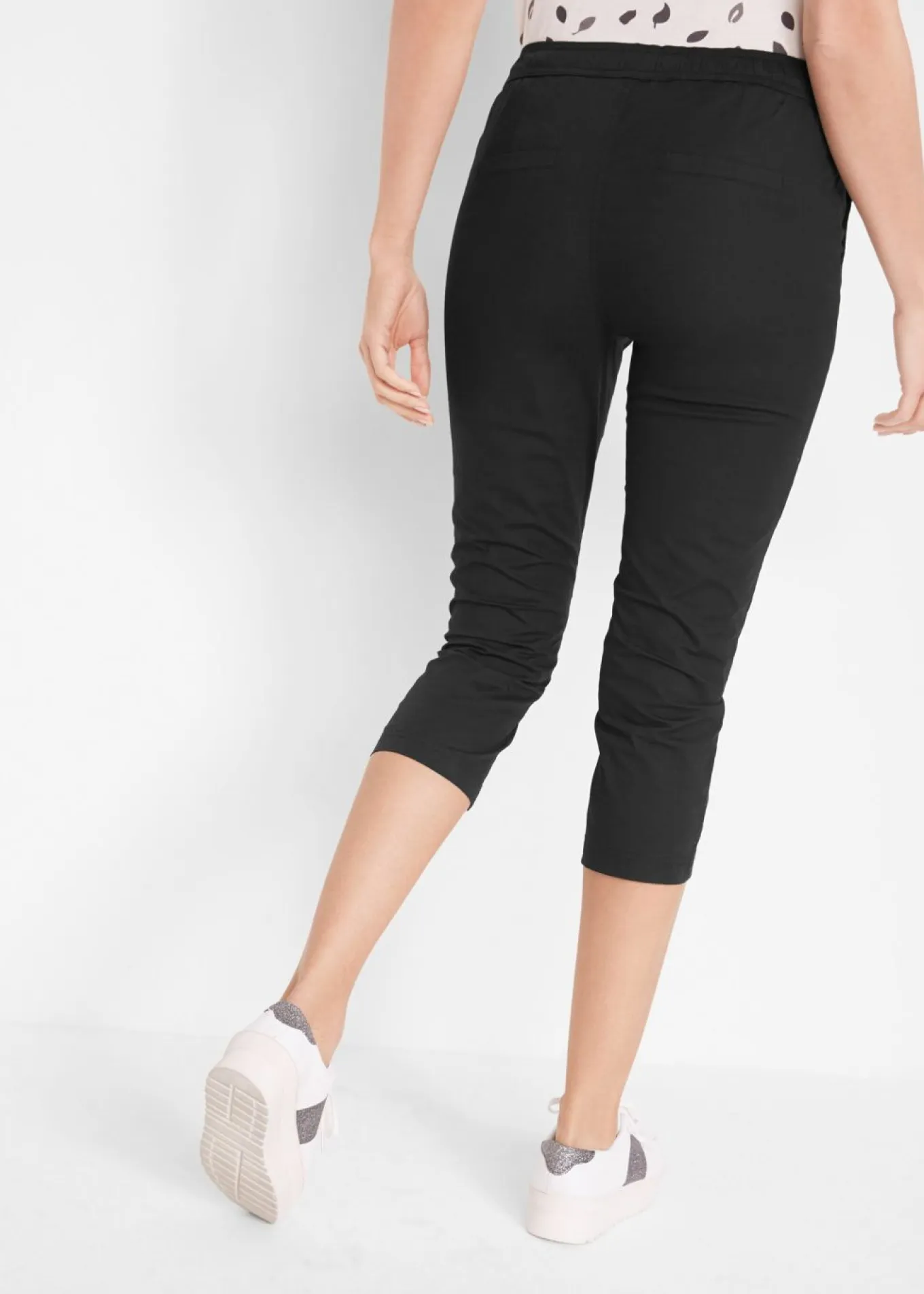 Pantalón 3/4 con cordón